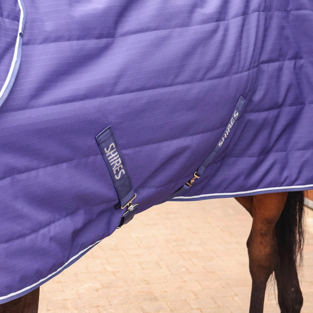 Shires Tempest Original 100G Lightweight Stable Horse Rug And Neck Set, 4'0-7'3