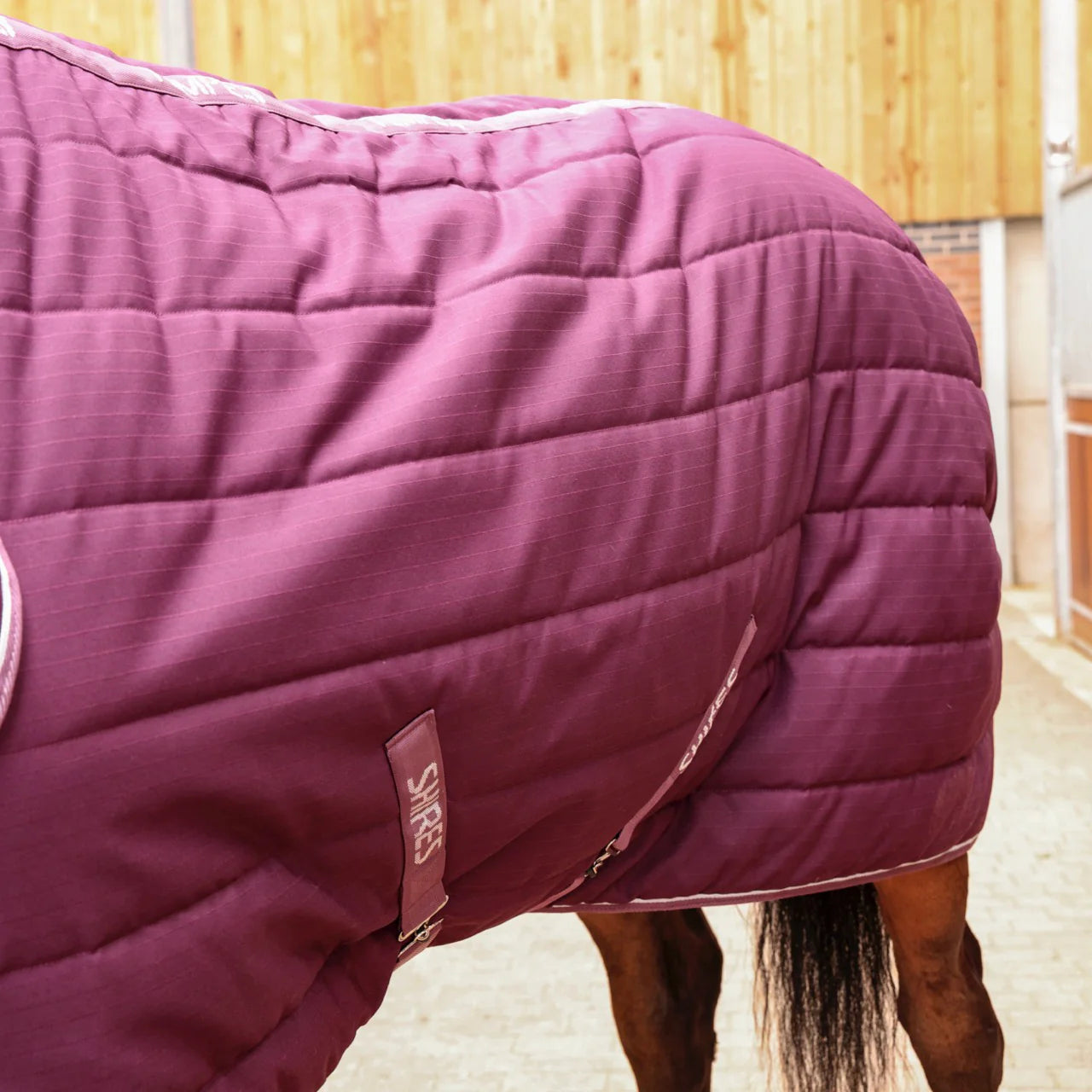 Shires Tempest Original 300G Heavyweight Combo Full Neck Horse Stable Rug, 4-7'3