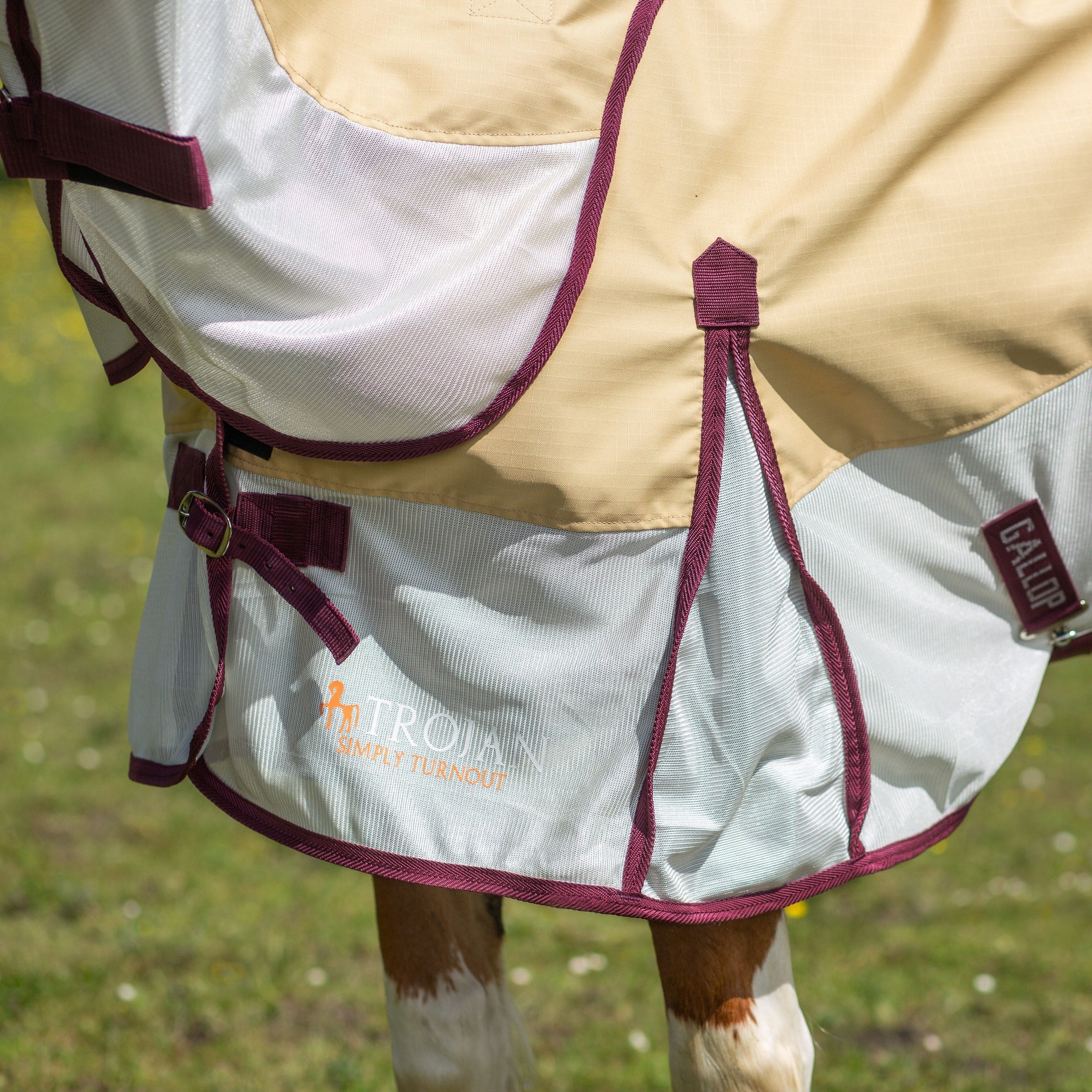 Gallop Trojan Dual 0g Turnout Fly Rug and Neck Set, Beige/White