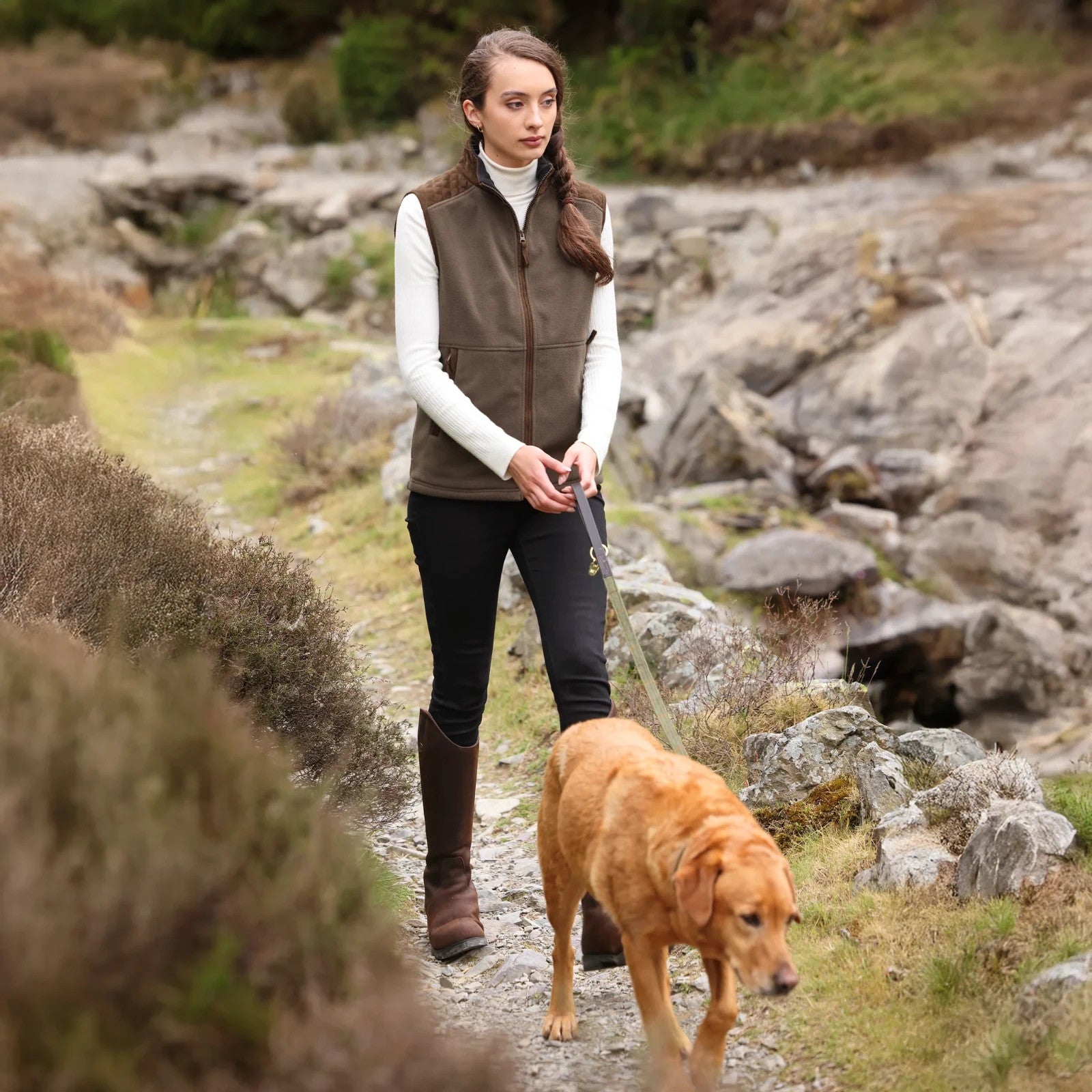 Picture of Shires Aubrion Heritage Fleece Gilet - Unisex , Showerproof,