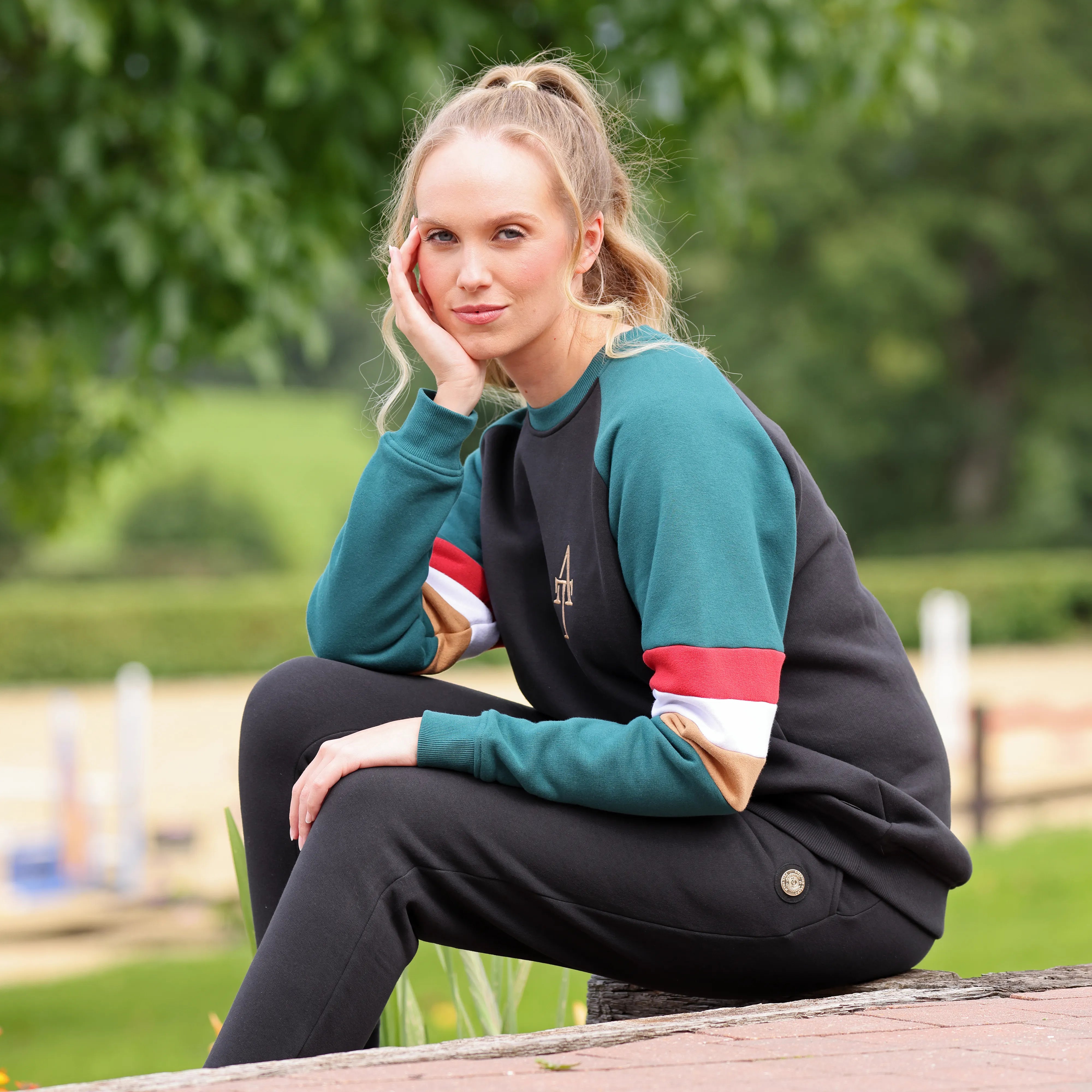 Shires Aubrion Ladies Team Sweatshirt, Ladies,  2 Colours