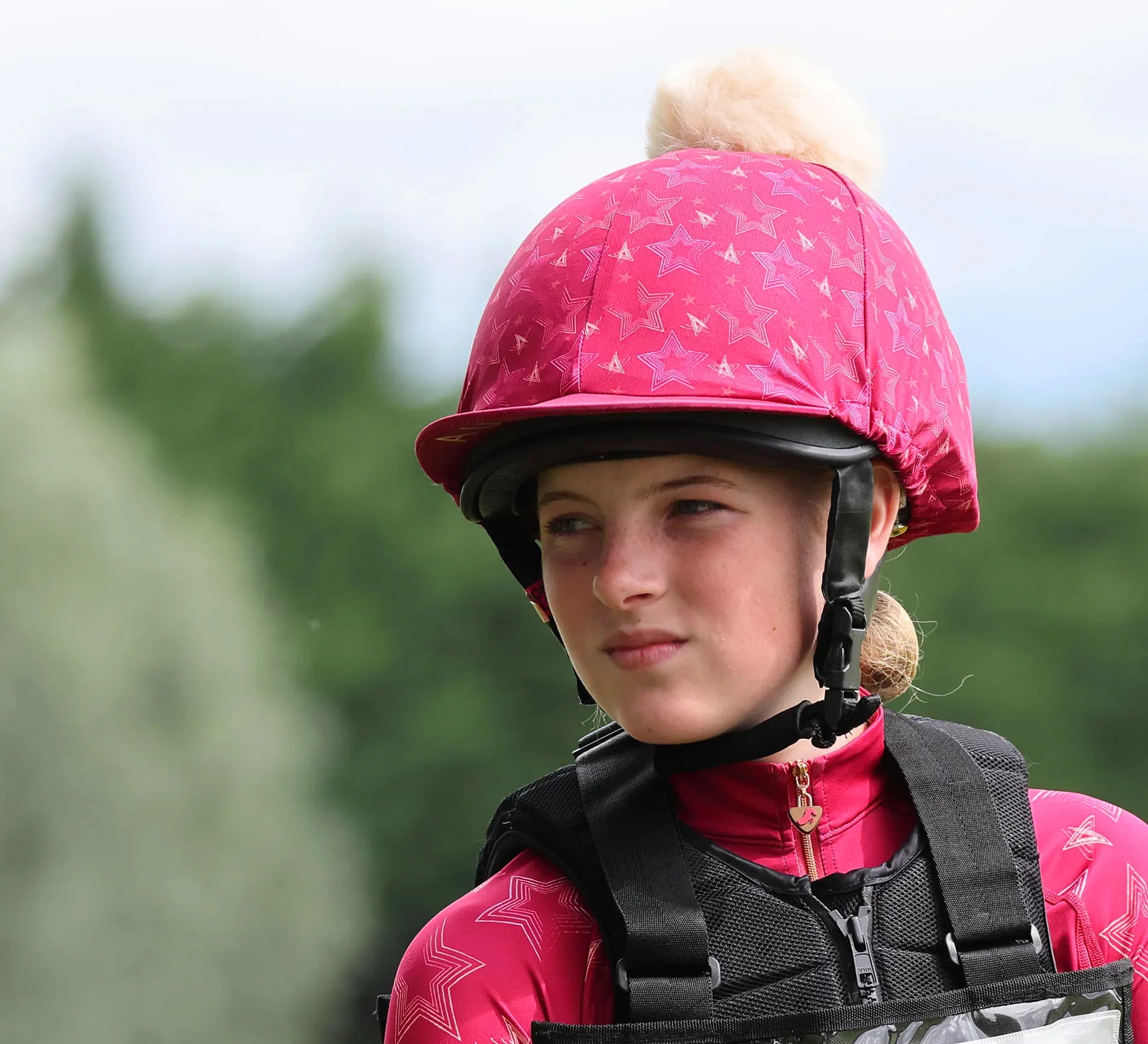 Shires Aubrion Hyde Park Skull Hat Silk Cover, Young Rider, 2 Colours, One size.