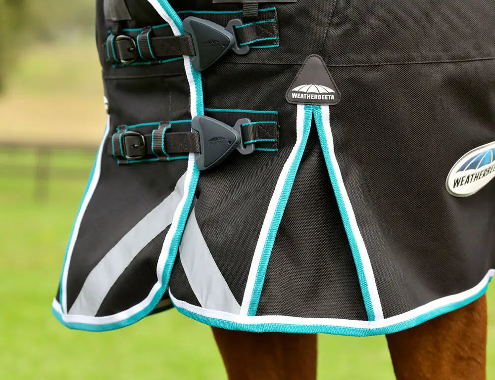 Weatherbeeta Comfitec Ultra Comfi 220g Turnout Rug,  Detach-a-Neck, 1800 Denier