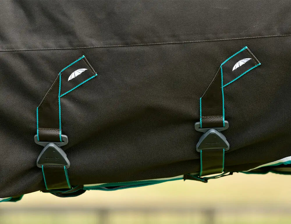 Weatherbeeta Comfitec Ultra Comfi 220g Turnout Rug,  Detach-a-Neck, 1800 Denier