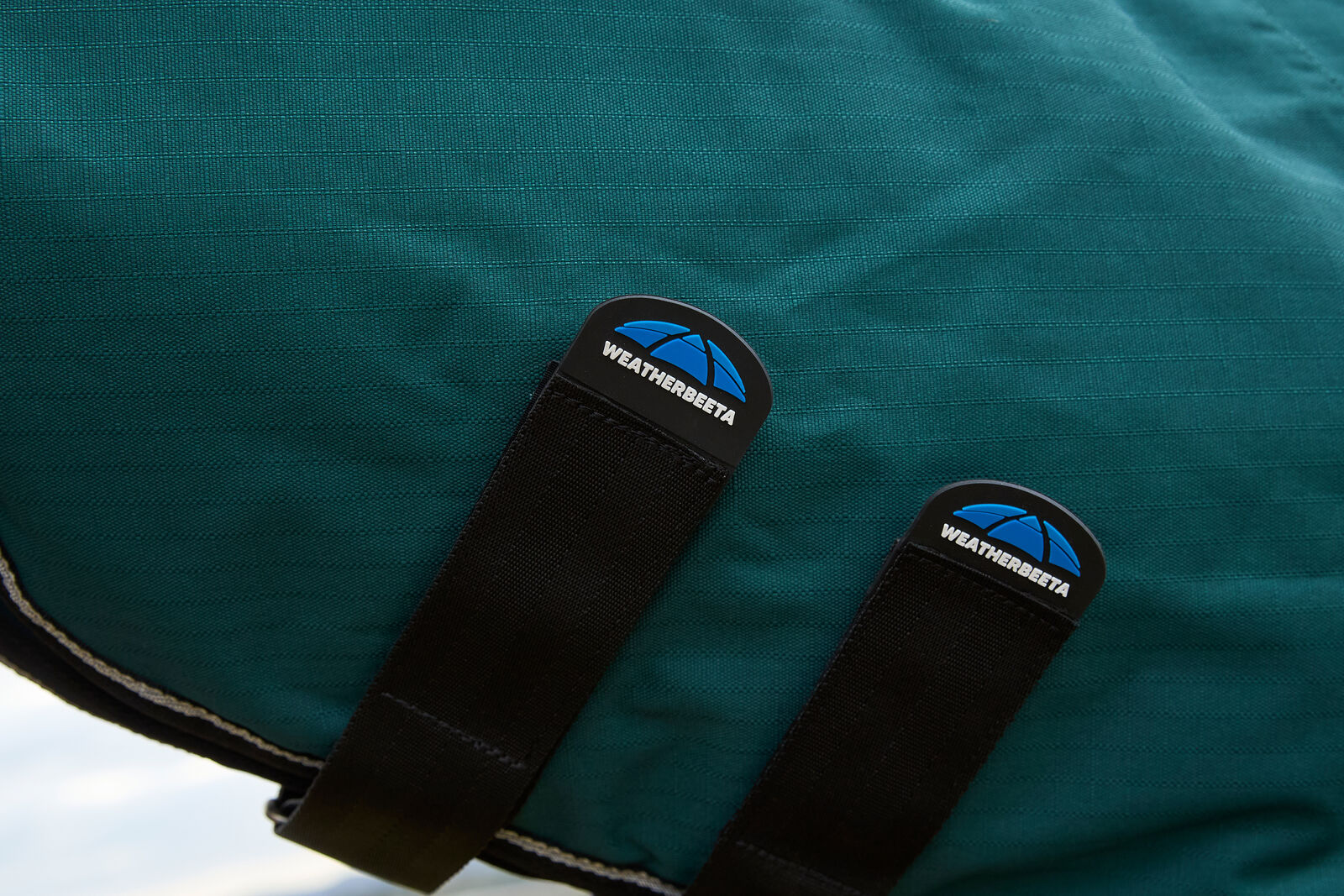 WEATHERBEETA COMFITEC CLASSIC 220G HORSE TURNOUT RUG, COMBO FULL NECK.