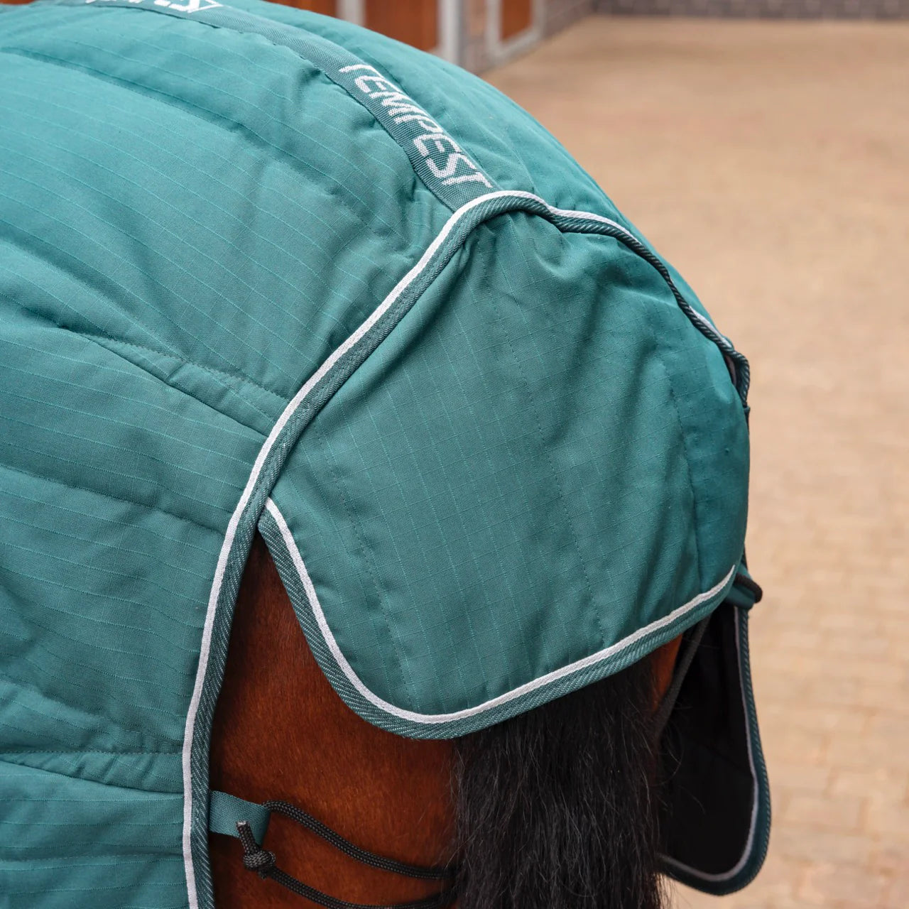Shires Tempest Original 200G Mediumweight Stable Horse Rug And Neck Set, 4'0-7'3