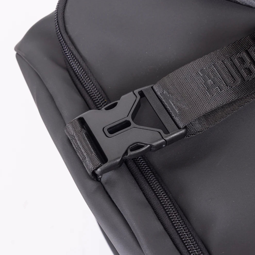 Shires Aubrion React Holdall Bag.