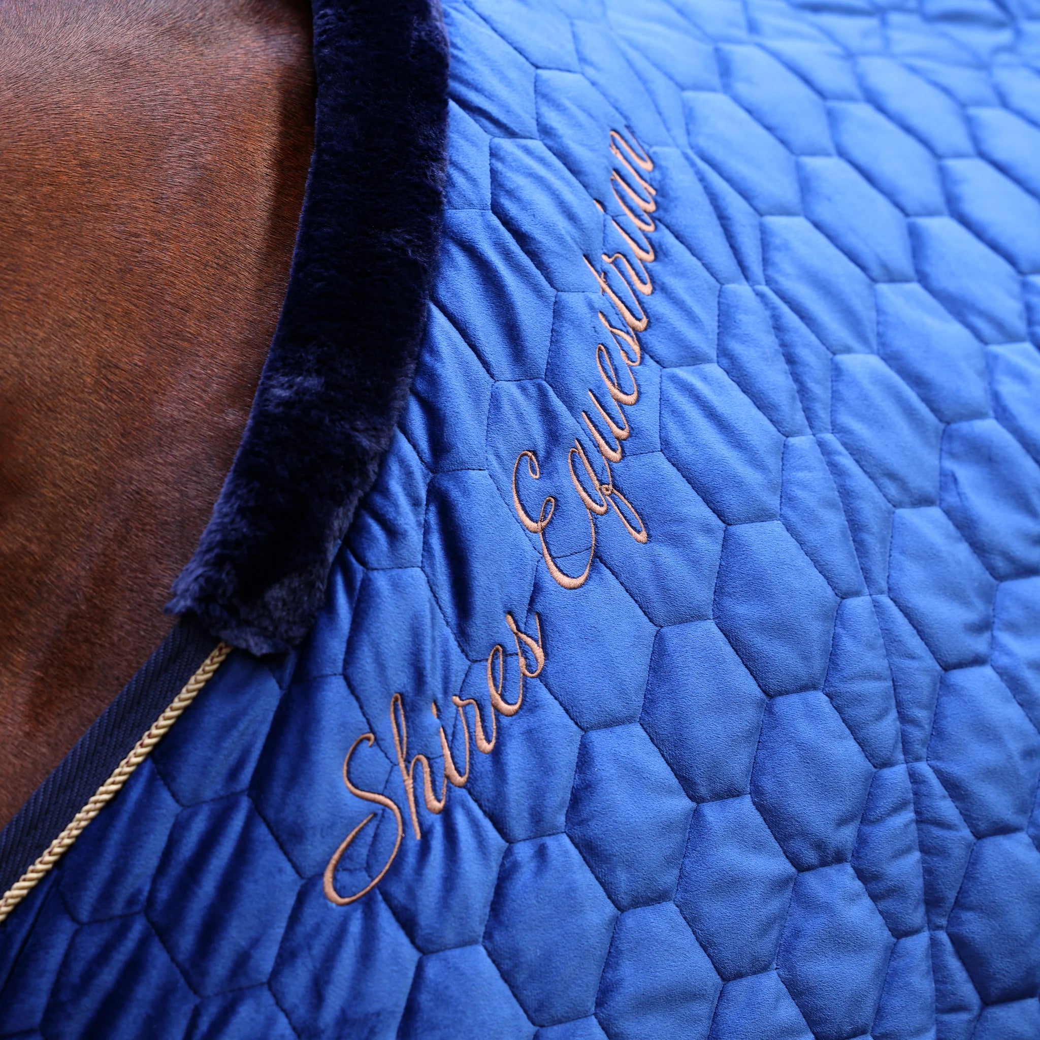 Shires Deluxe Quilted Show Rug, Navy, 5'6"-7'0"