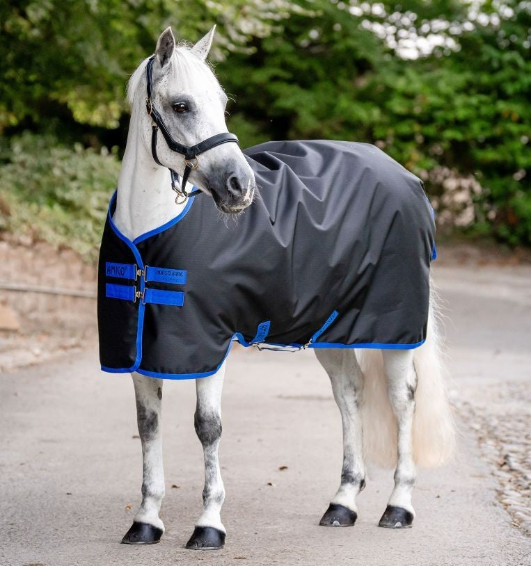 Picture of Horseware Amigo® Ripstop 900D Horse Turnout Rug, 200g, Mediumweight, 2 Colours