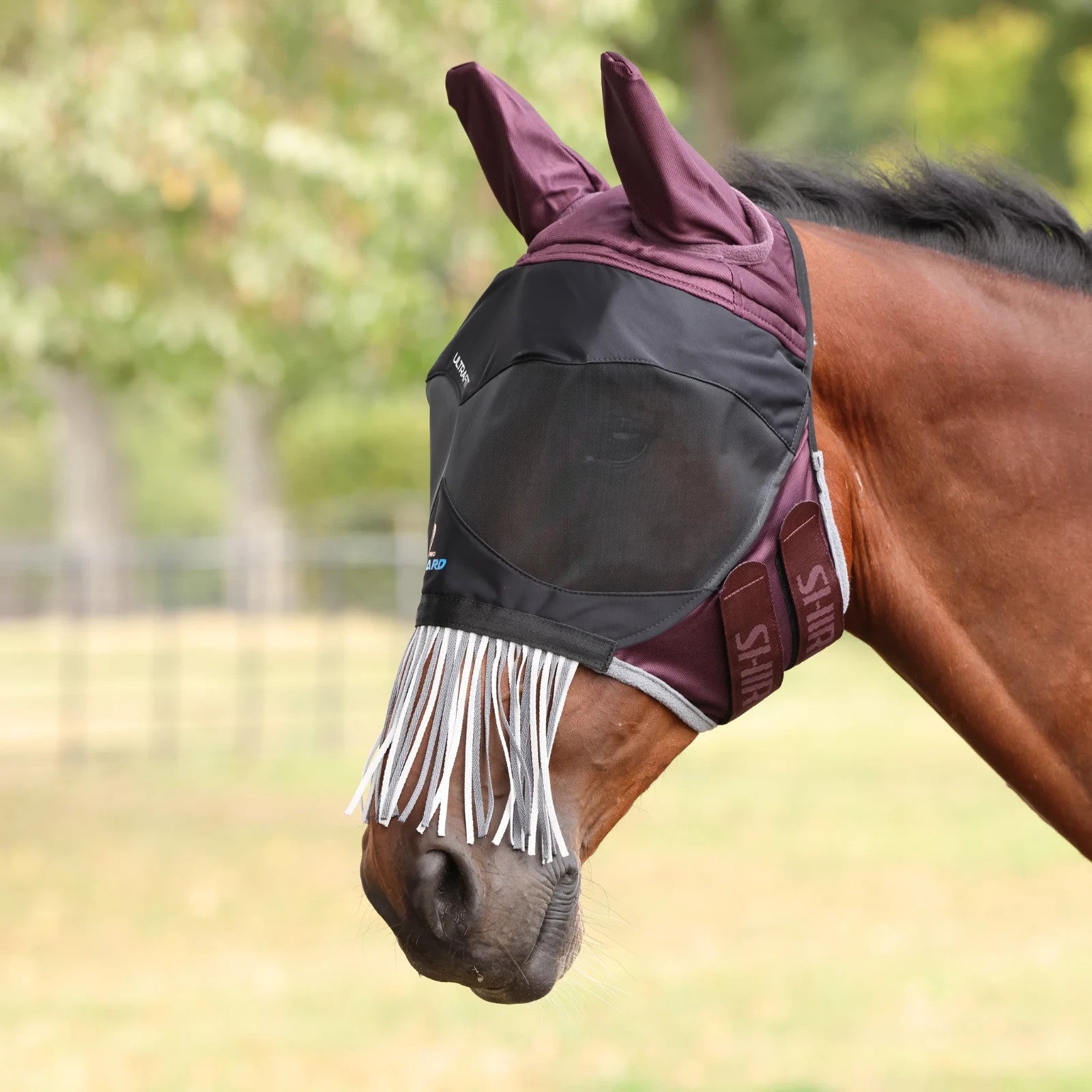 Picture of Shires FlyGuard Pro Deluxe Fly Mask with Ears & Nose Fringe,  UV, 2 Colours