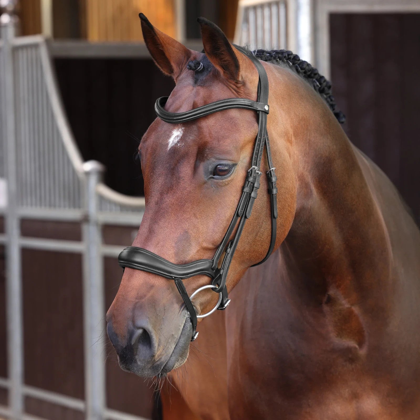 Picture of Shires Velociti LUSSO Elite Ergonomic Flash Bridle, Black / Havana, 4 Sizes