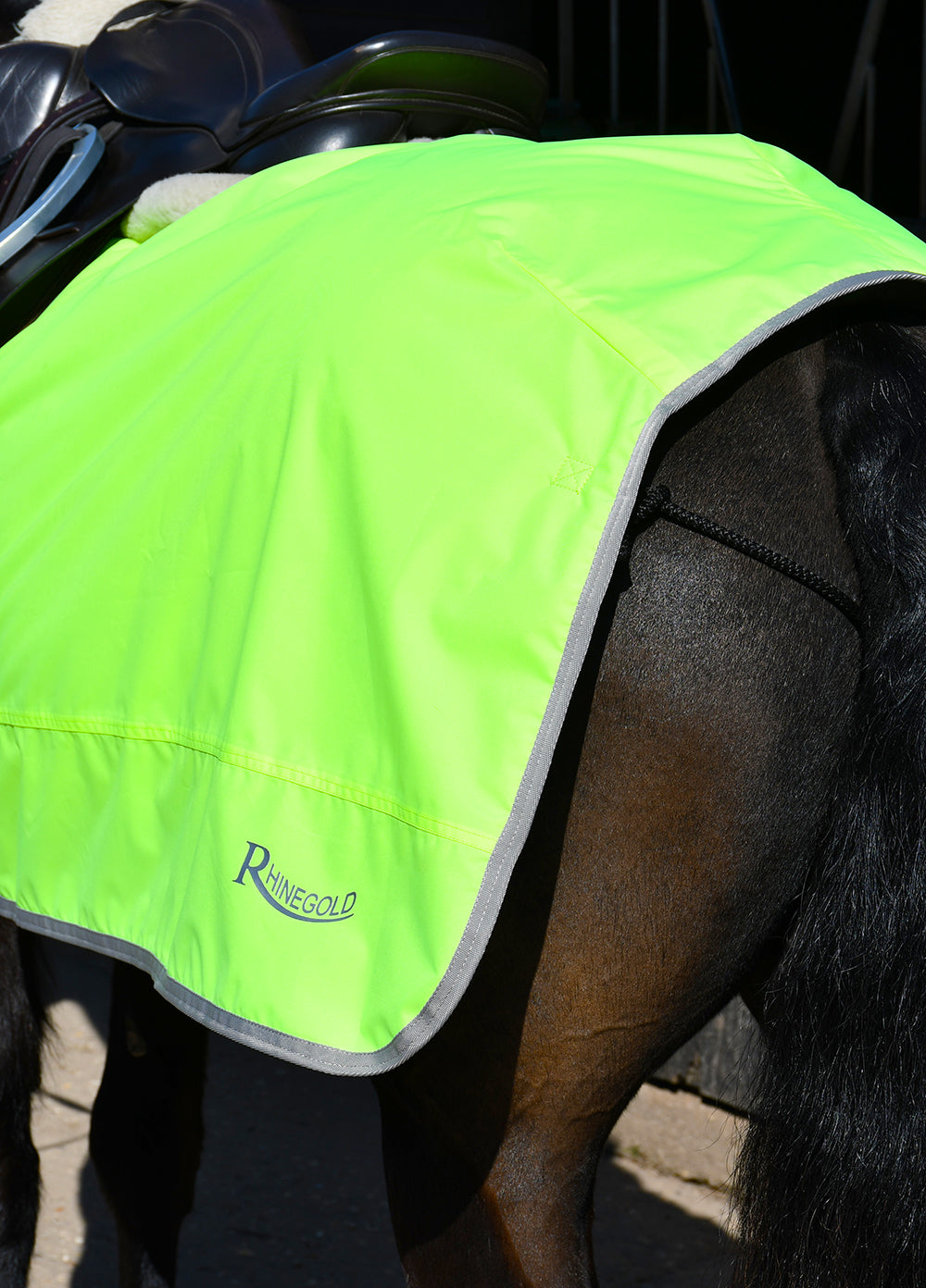 Rhinegold Fixed Chest Waterproof Ride-On Horse Rug, Navy or Yellow, 5'0"-7'0"