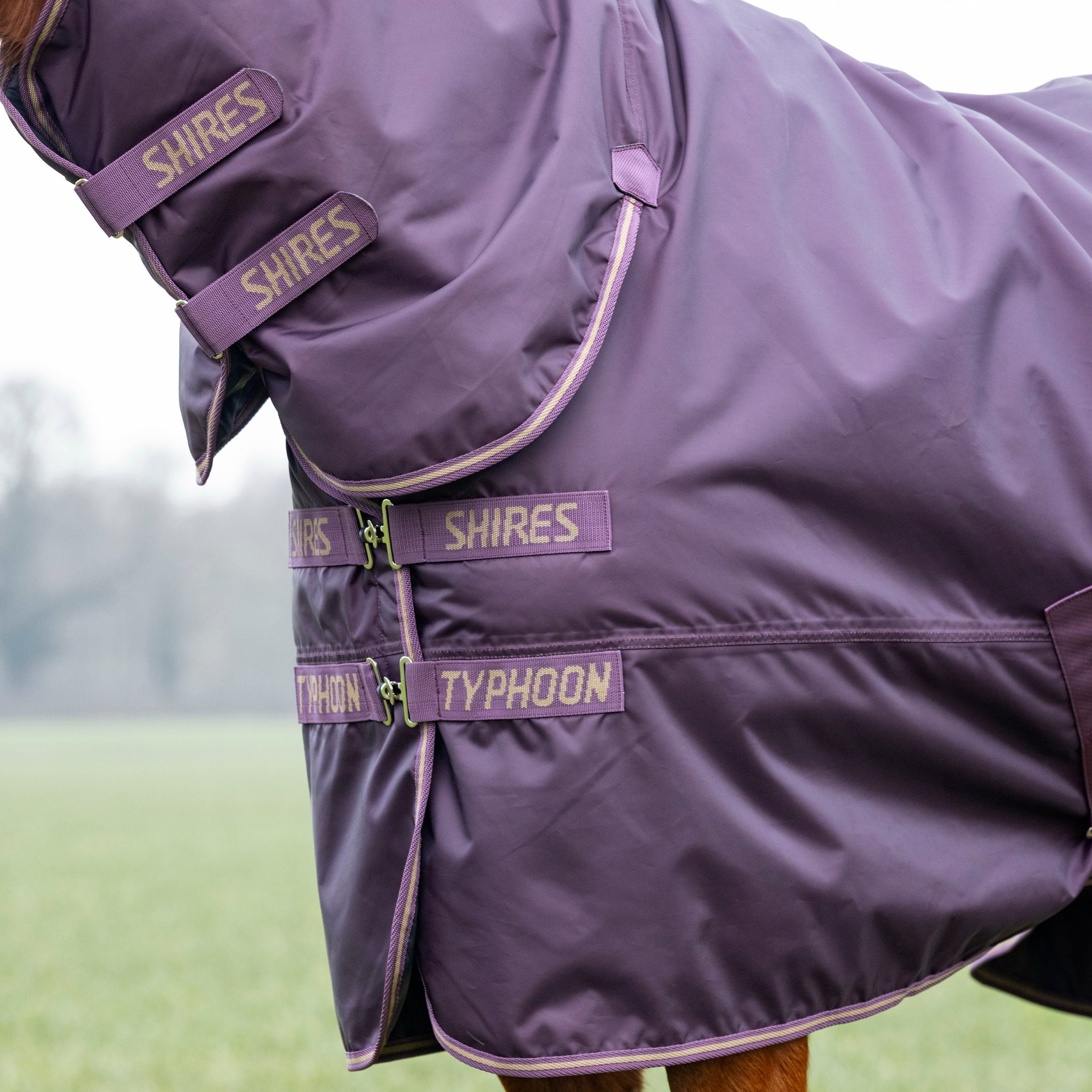 Shires Typhoon 100G Full Neck Combo Lightweight Horse/Pony Turnout Rug