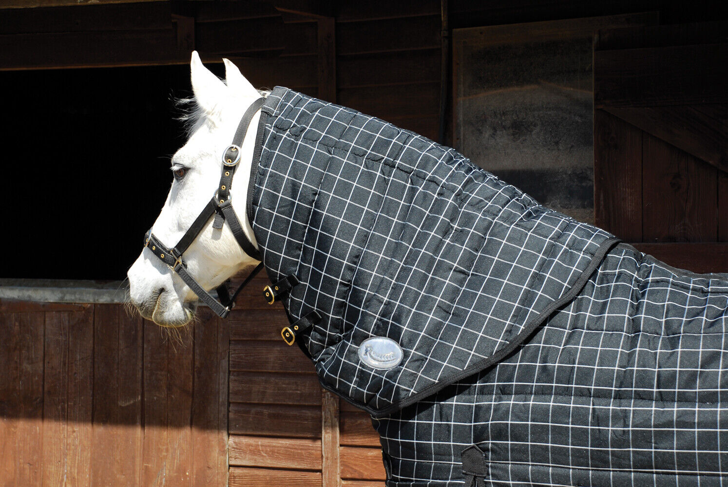 Picture of Rhinegold Vegas 350g Horse Stable Neck Cover | Black/White Check