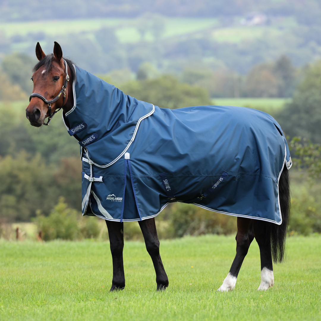 Picture of Shires Highlander Original 50g Horse Turnout Rug & Neck Set, Ocean,  5'0"-7'3"