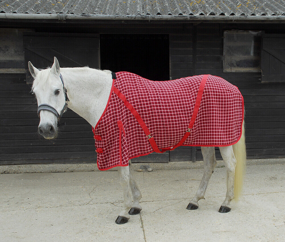 Picture of Rhinegold Overcheck Box Weave Cooler Horse Rug  | 4'6"-7'0" | 4 Colours