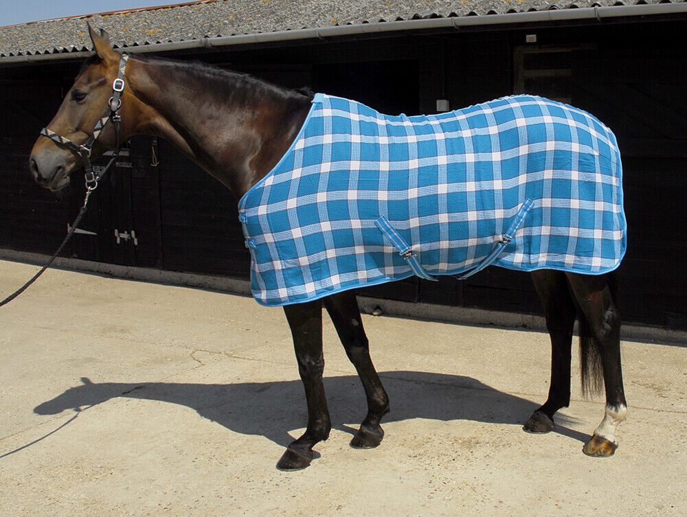 Picture of Rhinegold Smart Tec Waffle Cooler / Travel Horse Rug, Std Neck, 4'6"-7'3"
