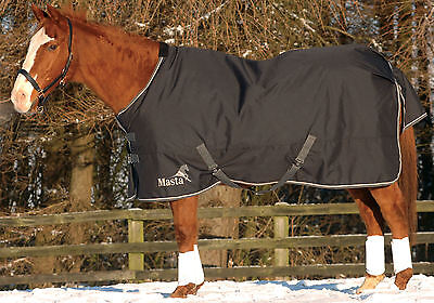 Picture of Masta Heavyweight 340g Turnout Rug Winter Avante | 600 Denier Outdoor Horse Rug